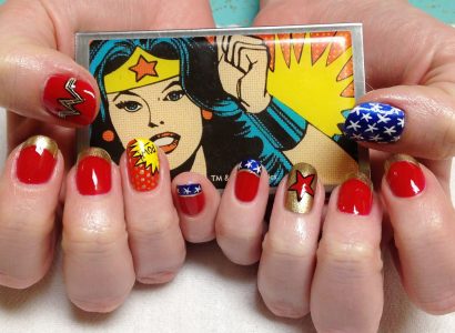 GEEKY NAIL ART