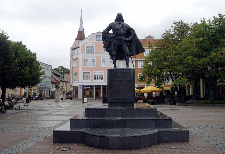 statua Jakob Wejher diventa darth vader