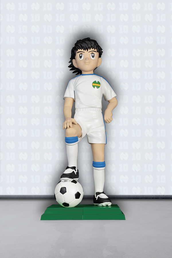 Holly statua 02
