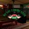 Central Perk: apre a Singapore il bar clone del set di “Friends”!