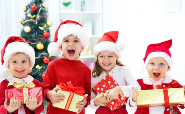 Regali Di Natale Per Bambini Di 3 4 Anni.Regali Di Natale Giochi In Scatola Per Bambini E Ragazzi Dai 5 Ai 14 Anni Nerdburger