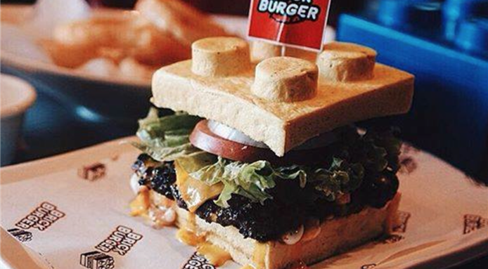 HAMBURGER DAY LEGO BURGER